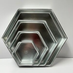 Wilton Aluminum Hexagon Cake Pan Set 4-Piece 6-9-12-15 inch